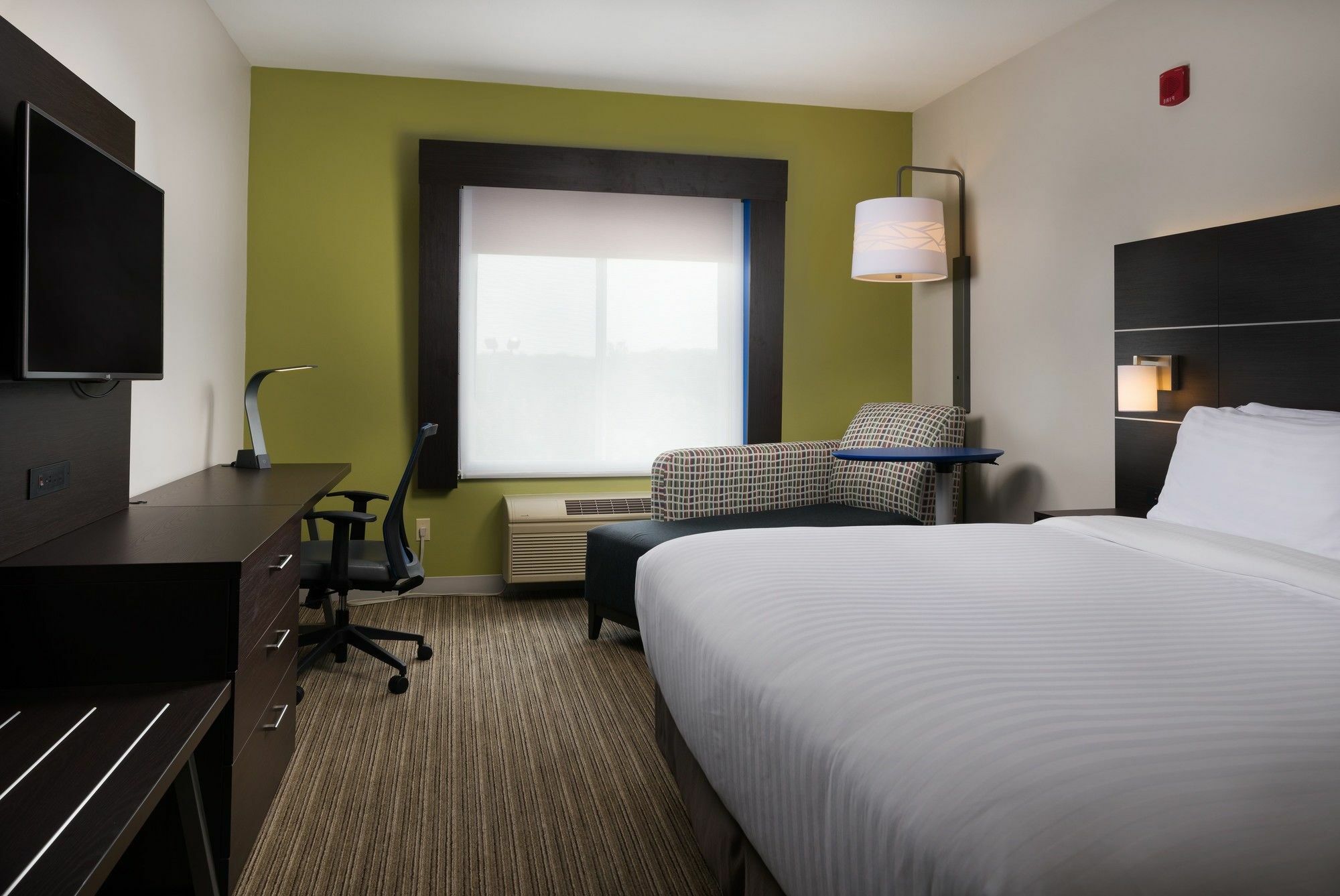 Express - Kansas By Ihg Hotel