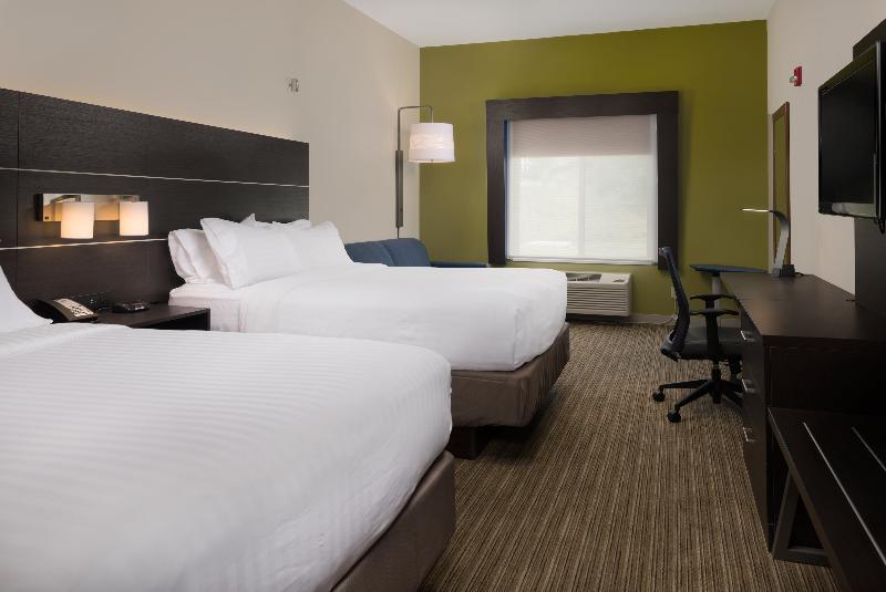 Express - Kansas By Ihg 2*